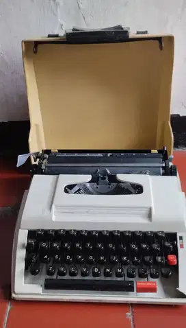 Mesin tik manual