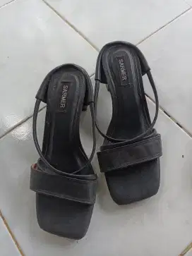 Prelove wedges hitam