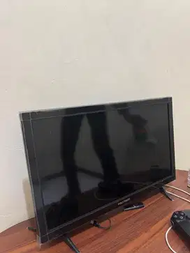 TV Polytron 24Inc