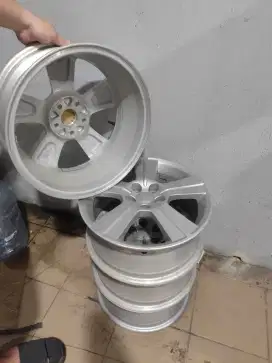 Velg Original OEM Subaru Forester 2012 R16 Made in JapanGood Condition
