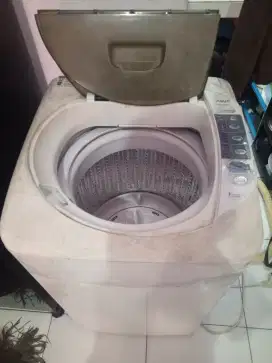 MESIN CUCI 1 TABUNG 7KG AQUA