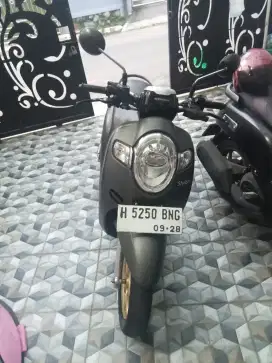 Di Jual HONDA SCOPPY 2018 kondisi bekas