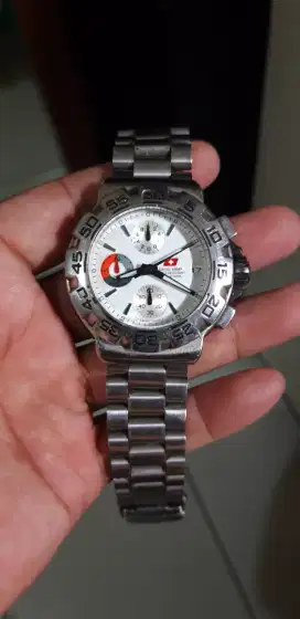 Jam cowok krono quartz