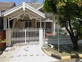 Disewakan Rumah Rungkut Mapan semi furnish