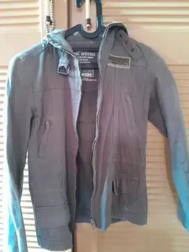 Jaket hoodie army merk C2, size S