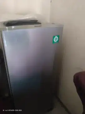 Jual kulkas freezer masih bagus normal