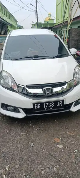 Dijual cepat honda mobilio 1.5 e M/T 2015