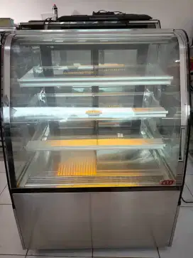 cake showcase mra full ori
ukuran 90x70x120
harga 6jt