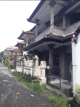 dijual rumah murah lantai 2 dekat terminal batubulan