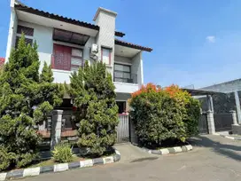 Rumah Premium Istana Kawaluyaan Buah Batu Kota Bandung