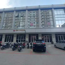 Dijual ruko pik2 bisa gandeng 3 Semua 3 lantai total ukuran 13.5x16