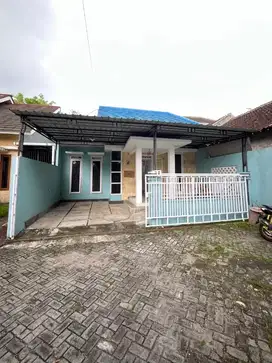 Rumah luas bagus dekat kampus UII jalan kaliurang km 13