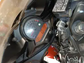 Honda CBR 150 R tahun 2015