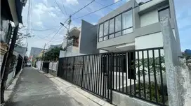 Dijual rumah siap huni ditebet