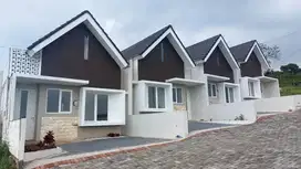 VILLA VIEW KEREN KARANGPLOSO DEKAT BATU