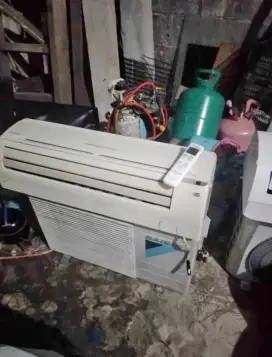 Service AC dan barang elektronik lainnya