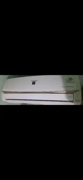 AC Sharp 1PK kondisi mulus