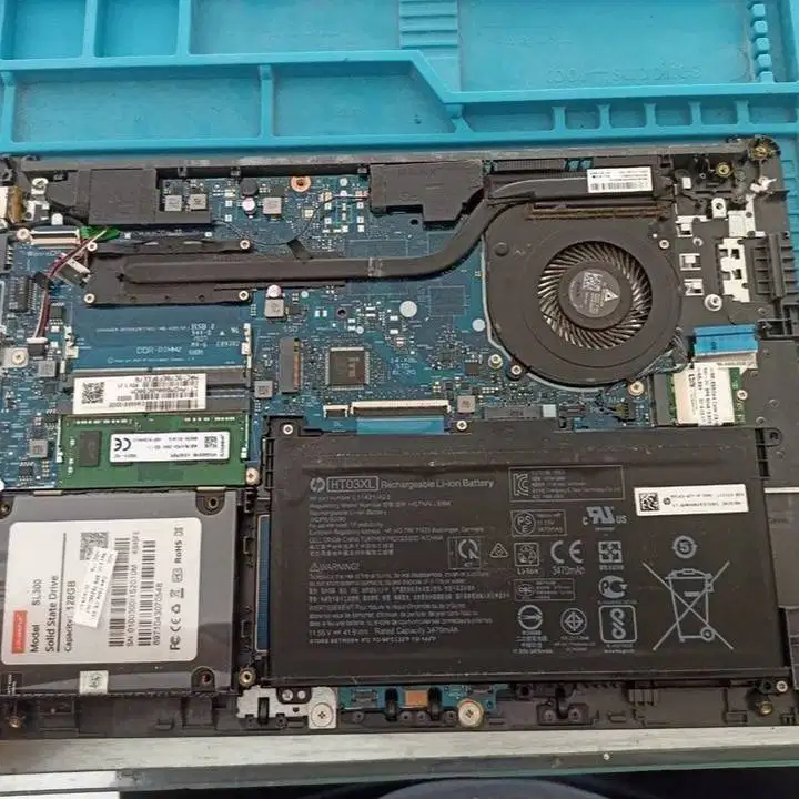 Terima Jasa Ganti Baterai Laptop