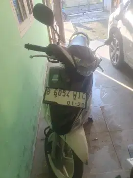 Jual Motor Mio J 2012 Putih