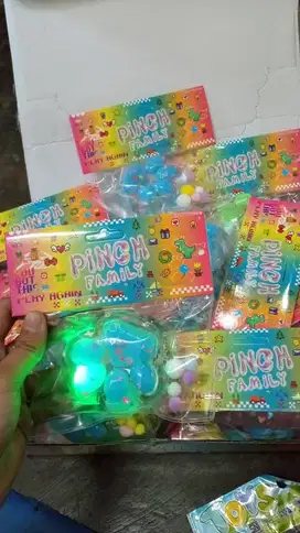 mainan anak squishy pinch nyala lampu