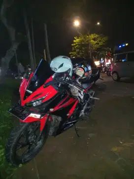 Honda cbr 150 warna favorit