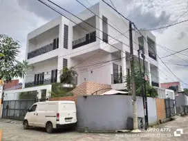 RUMAH 3 LANTAI di JATIBENING, BEKASI