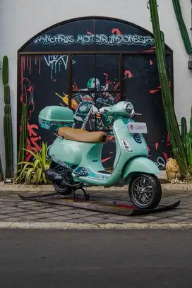 Vespa LX 125 Batik Edition Tahun 2022