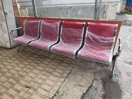 Kursi sandar bandara