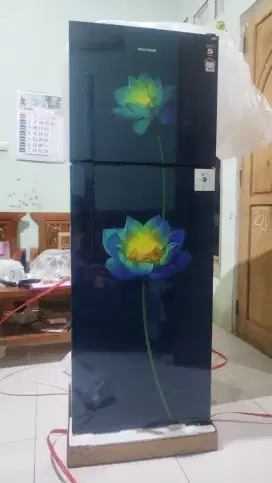 Dijual kulkas 2 pintu ukuran 230liter type 236 PRB merk Polytron