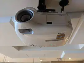 Jual NEC LT280 LCD Projector