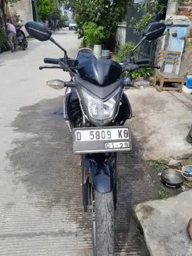 CB 150 R 2013 PERTAMA