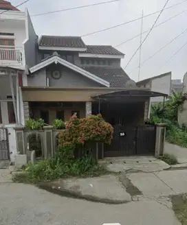 Dijual Cepat Rumah Strategis Posisi Hoek!!!