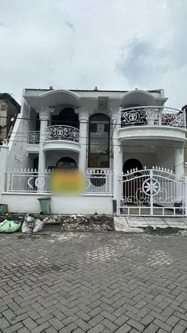 DISEWAKAN RUMAH PONDOK MUTIARA BISA UNTUK OFFICE DI TENGAH KOTA