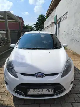 FORD FIESTA 1.6 S AT 2011 JUAL CEPET BU