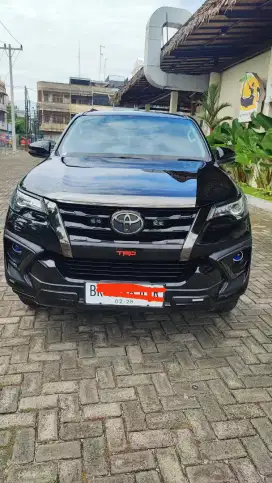 TOYOTA FORTUNER VRZ TRD TAHUN 2019