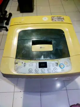 Mesin cuci LG BandeL