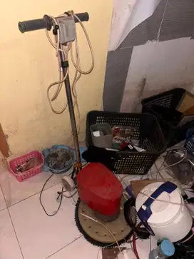 Mesin cuci karpet