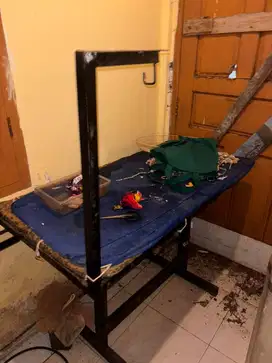 Meja strika uap Besi