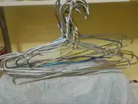 Obral Hanger aluminium dan plastik PP