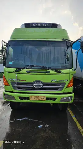 Hino FG 235 JP Dan FG 235 JL  Mobil thermo