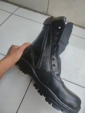 SEPATU PDL SATPAM, TNI