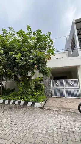 Strategis Surabaya Rumah Ketintang Permai