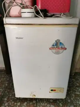 Haier Freezer top loading bukaan atas.