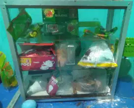 Etalase rokok kecil