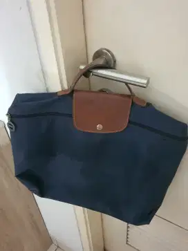 Tas Laptop Longchamp Navy ori pemakaian pribadi