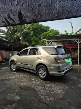 Toyota Fortuner 2006 Bensin