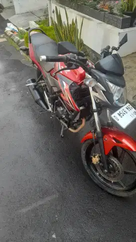 CB150R old 2013