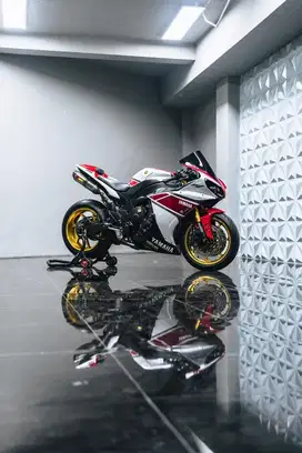 FLASH SALE‼️ YAMAHA YZF-R1 Special 50th ANNIVERSARY WGP