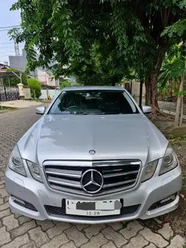 Mercedez Benz Type E 250 - PEMAKAIAN PRIBADI VERY LOW KM