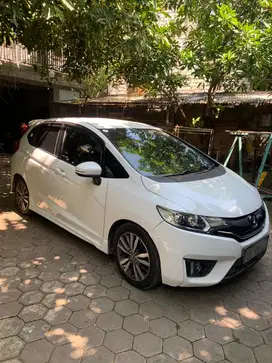 Honda jazz 2015 putih